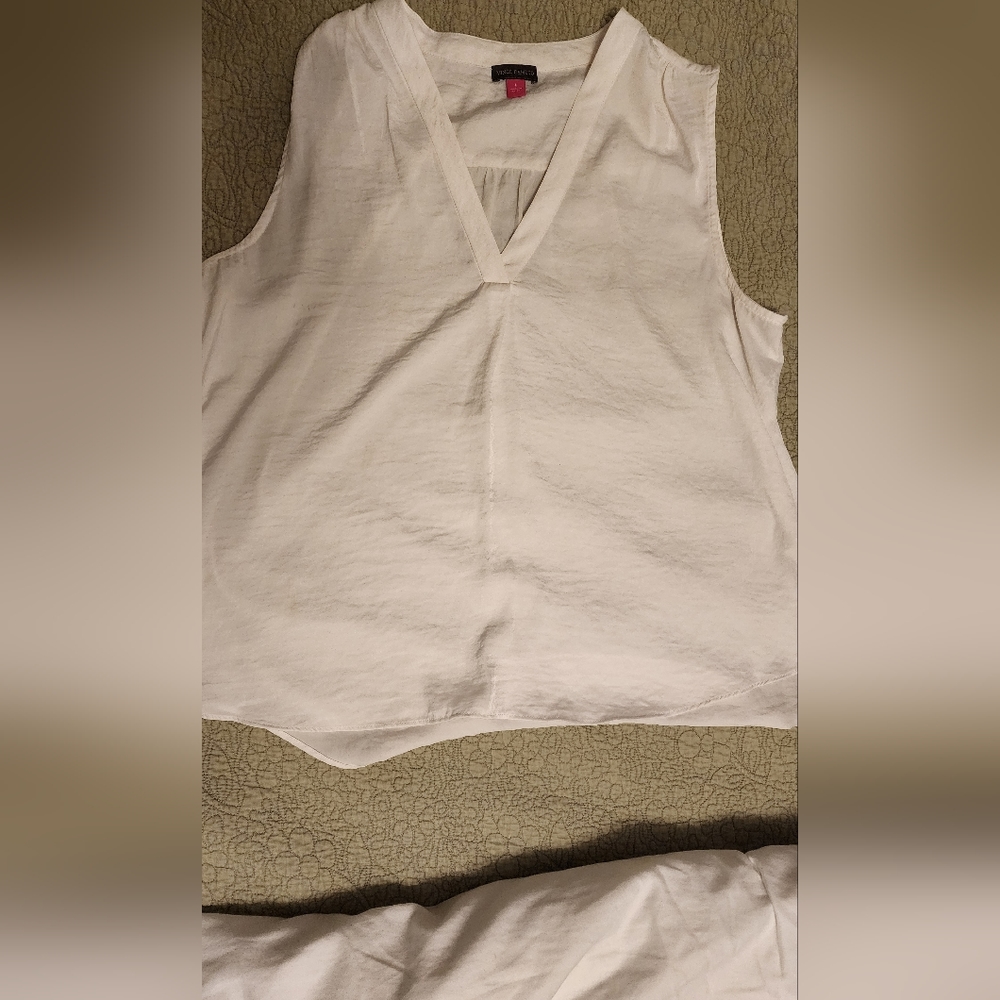 Silky, white tunic tank size large